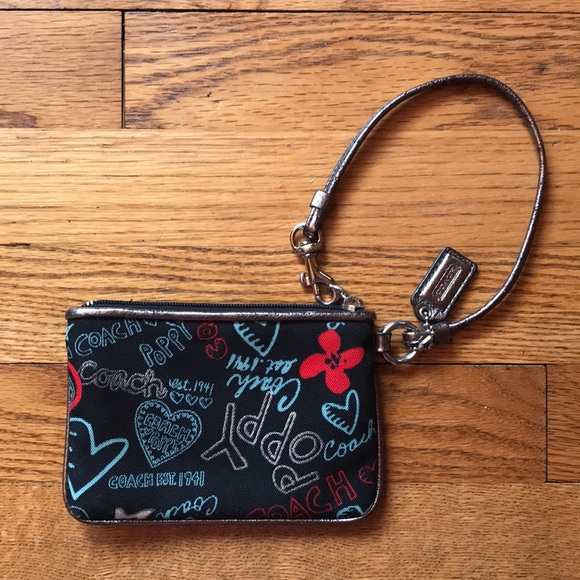Poppy Coach Wristlet - Picture 2 of 3
